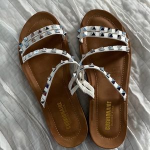 Cushionaire Memory Foam White Studded Sandals